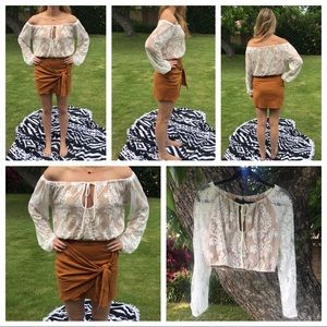 BNWT Honey Punch white/tan lace crop top